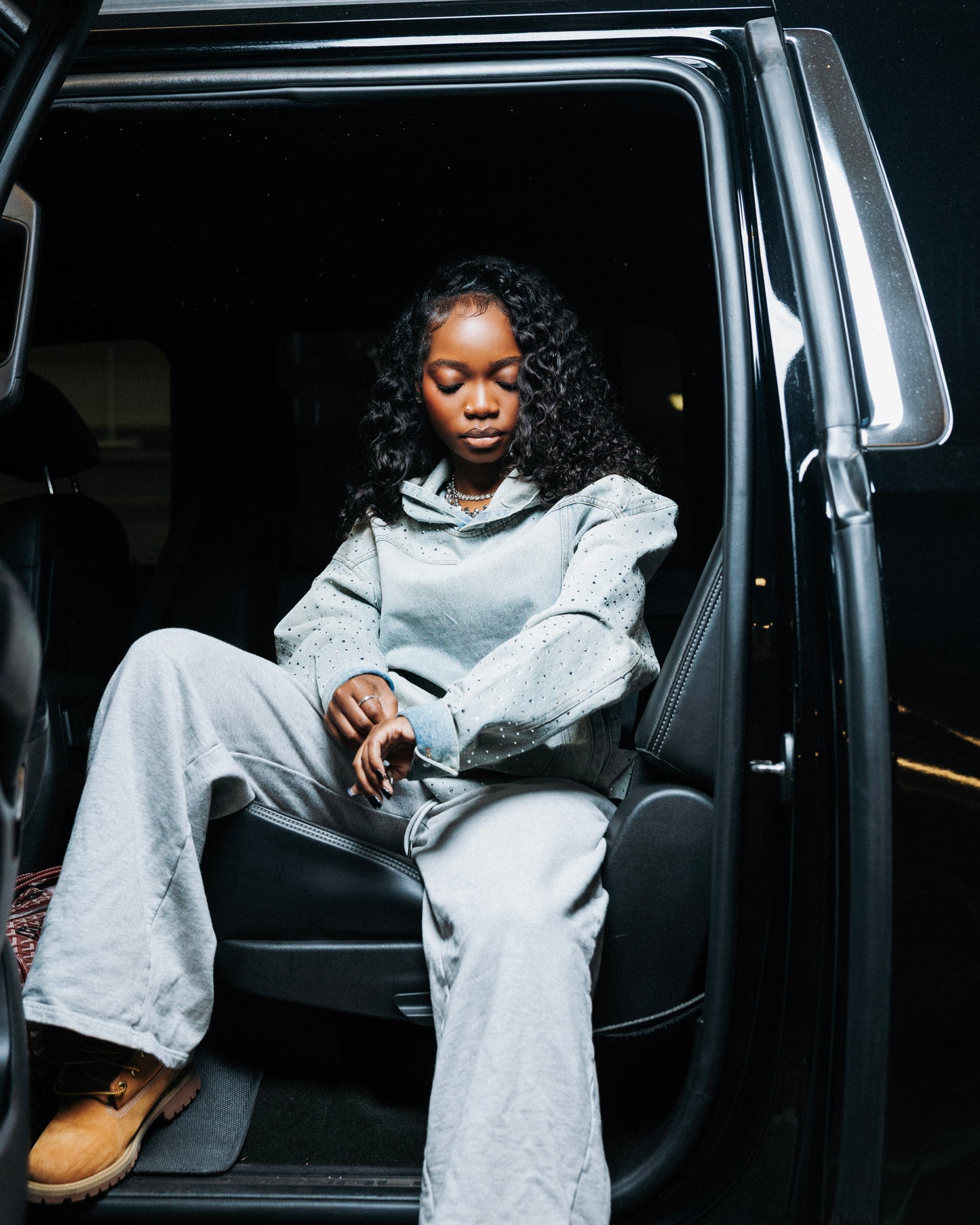 Rebel Rhinestone Lightwash