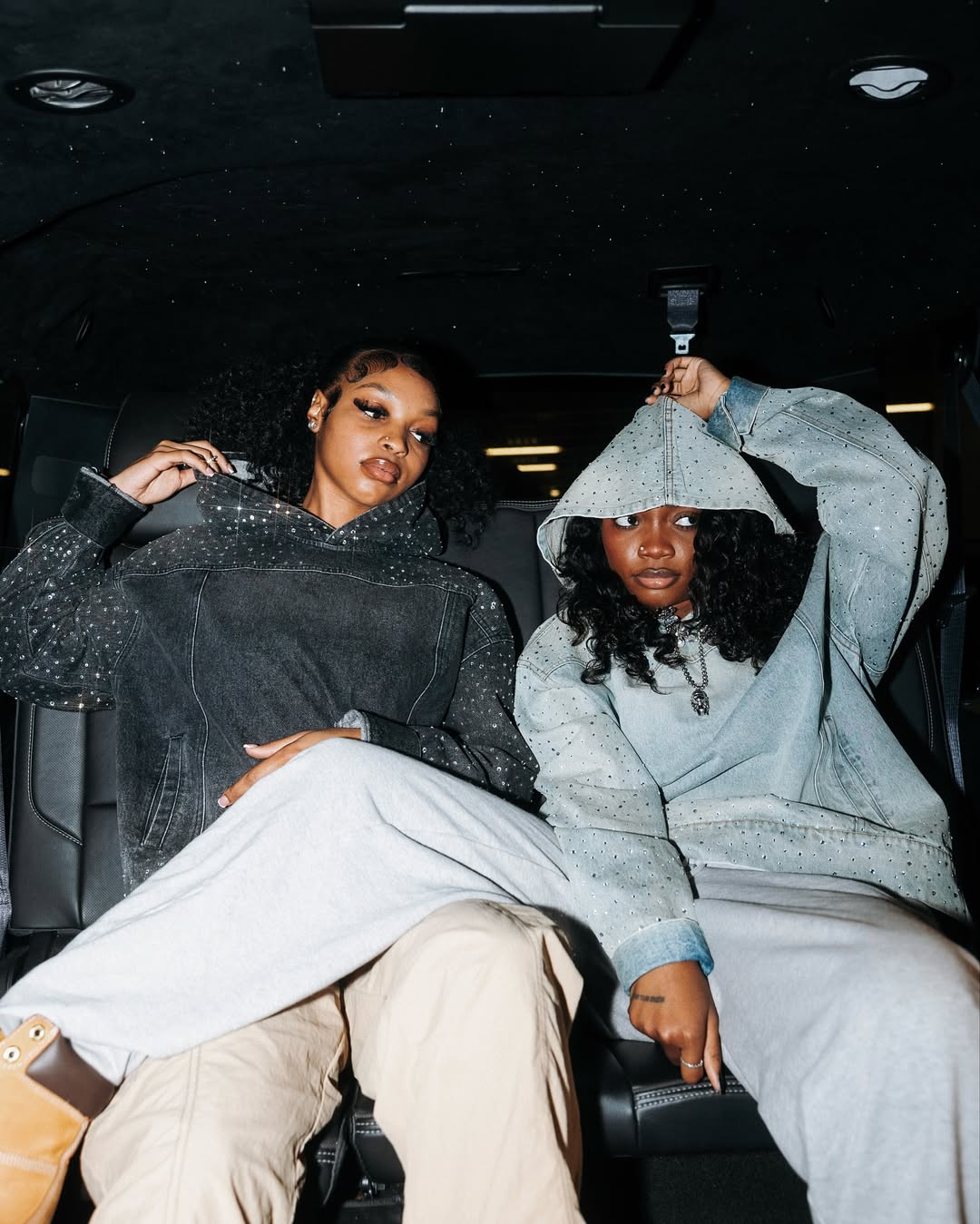 Rebel Rhinestone Lightwash